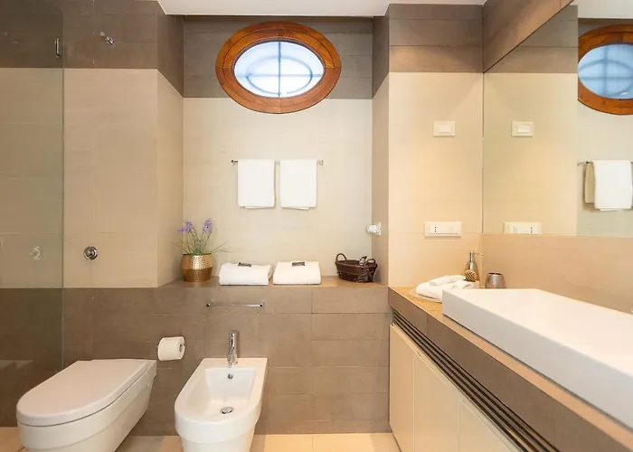 Appartamento Lovely Cozy Nazionale 4 *