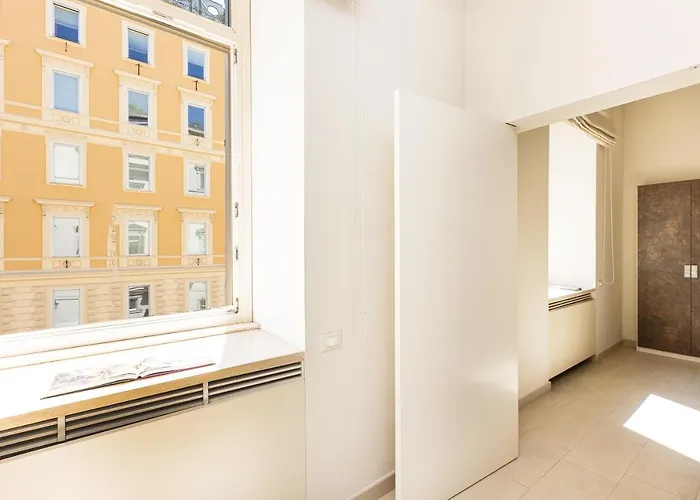 Lovely Cozy Nazionale 4 * Roma