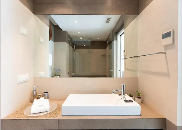 Lovely Cozy Nazionale 4 * Roma